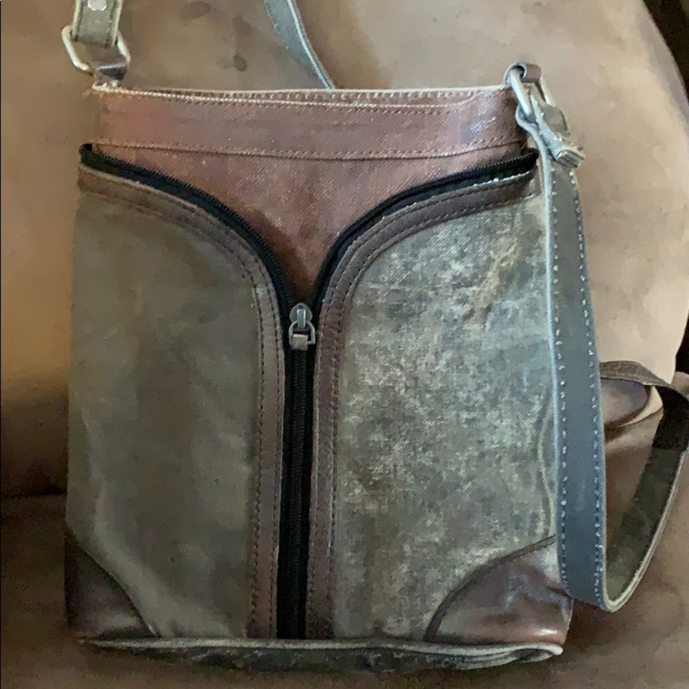 Cross body Mona B